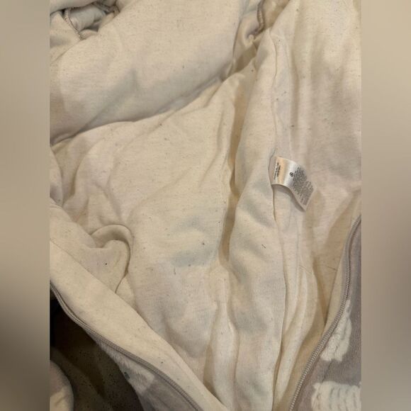 Carter's Snowsuit 6 months - Picture 5 of 7